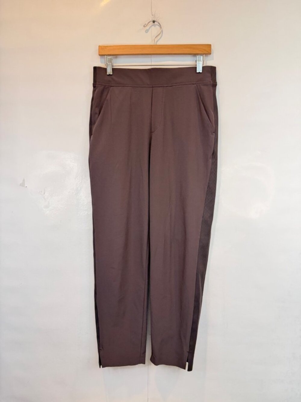 Athleta Women's Brooklyn Ankle Pant Mid Rise Size 6 Brown Elastic Waist Pull On - Picture 2 of 5